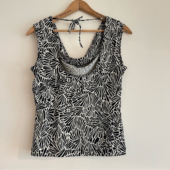 BCBG black and white patterned cowl neck top, size L - Picture 2 of 6